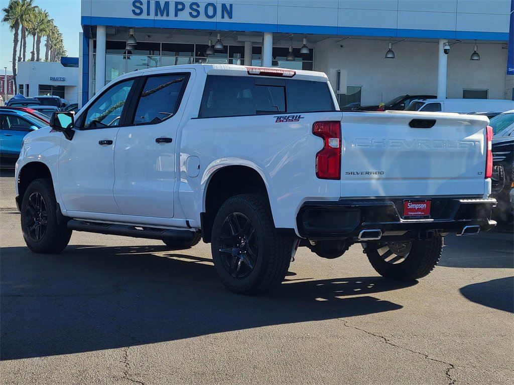 2026 Chevrolet Silverado 1500 LT Trail Boss photo 2