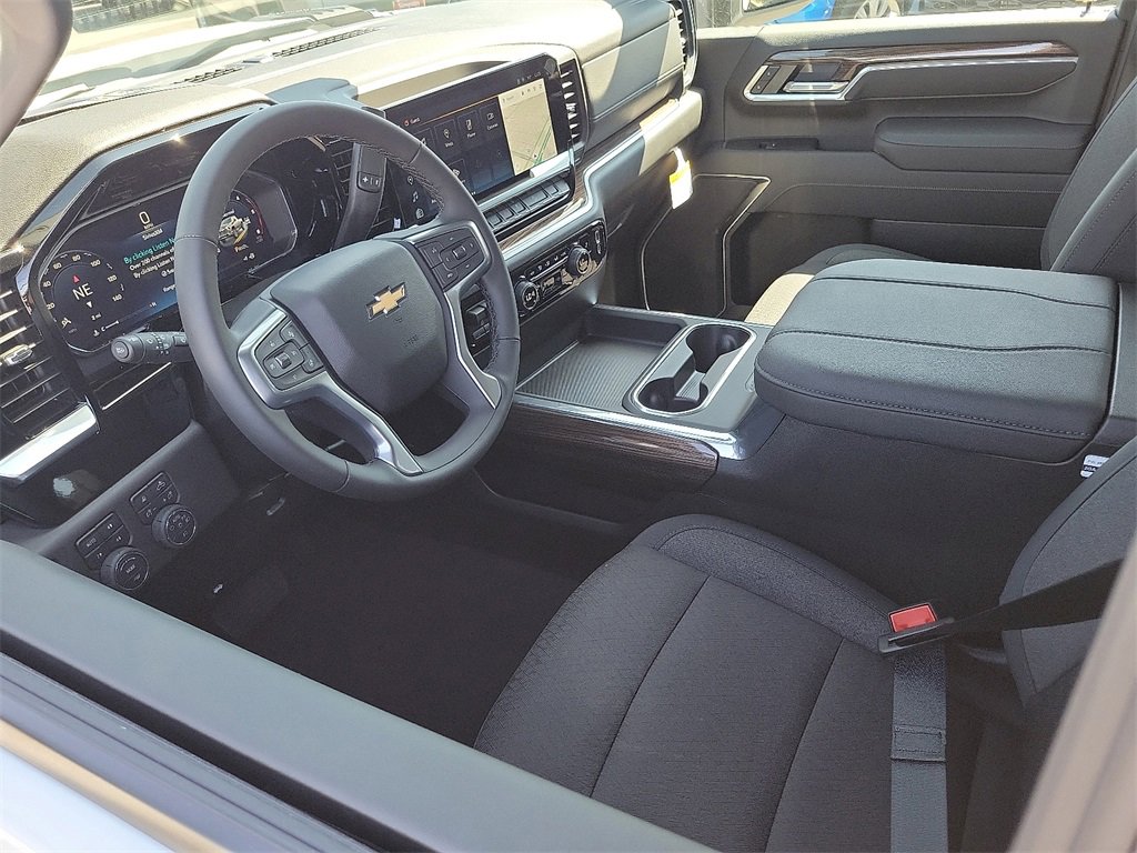 2026 Chevrolet Silverado 2500HD LT photo 3