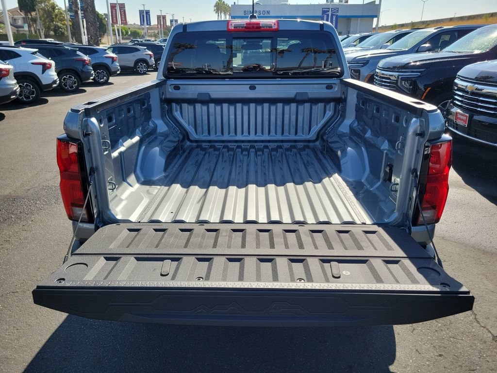 2026 Chevrolet Colorado LT - Photo 18