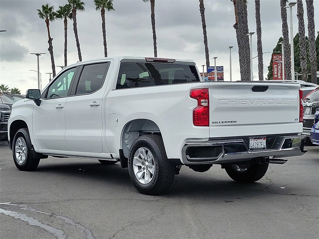 2025 Chevrolet Silverado 1500 LT photo 2