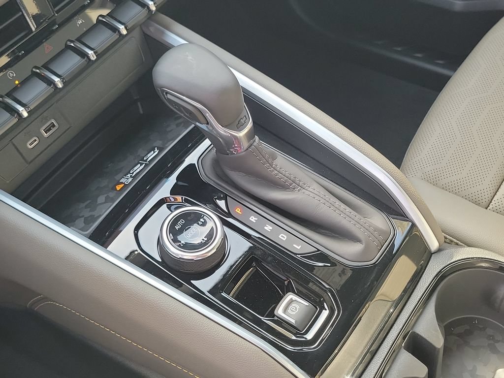 2026 Chevrolet Colorado ZR2 - Photo 13