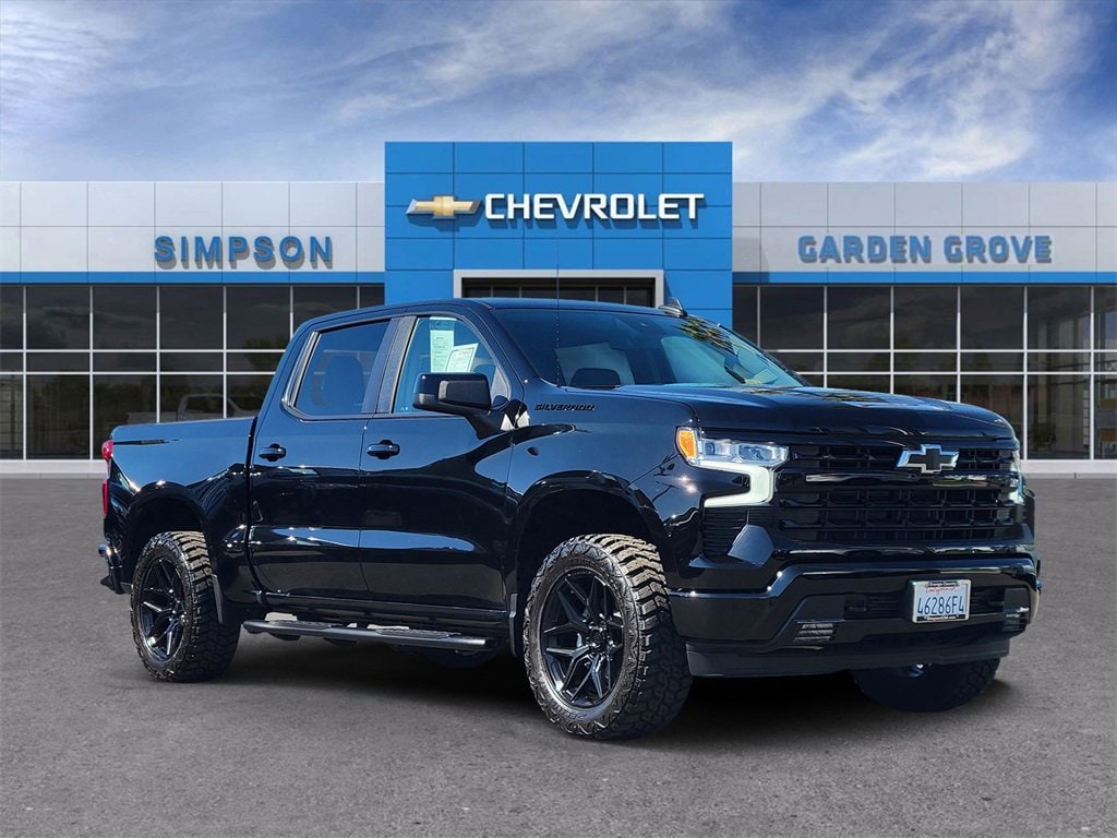 Used 2025 Chevrolet Silverado 1500 RST Truck