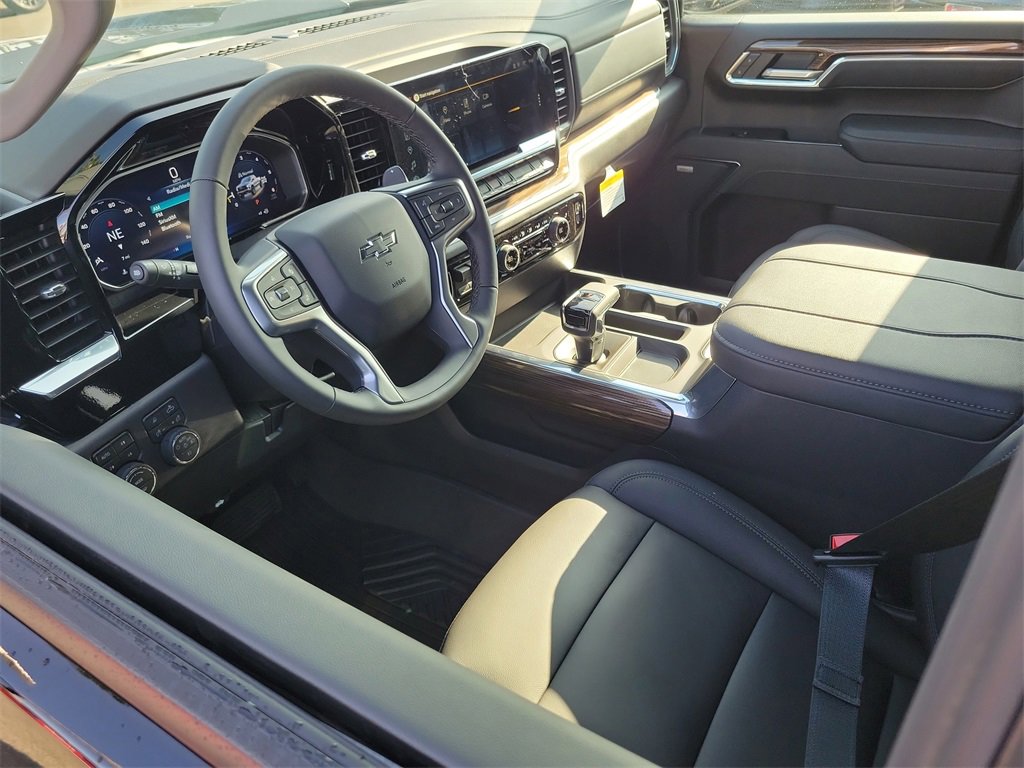 2026 Chevrolet Silverado 1500 LT Trail Boss photo 3