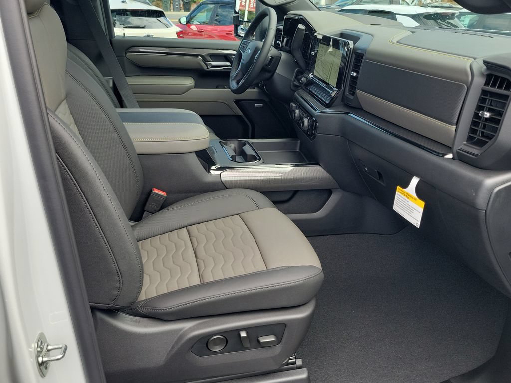 2026 Chevrolet Silverado 2500 HD ZR2 - Photo 20