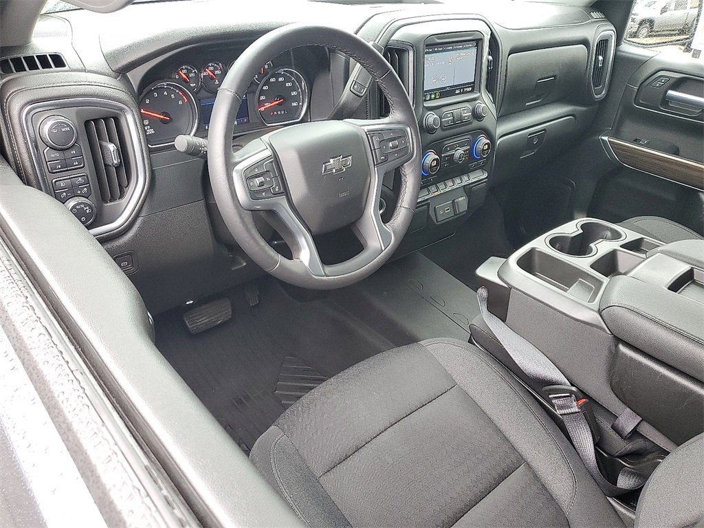 2022 Chevrolet Silverado 1500 RST photo 3