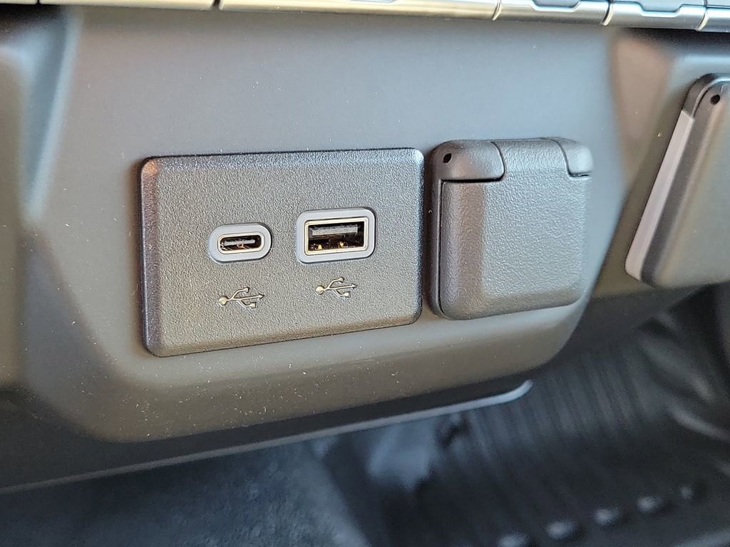 2026 Chevrolet Silverado 3500 HD Work Truck - Photo 8