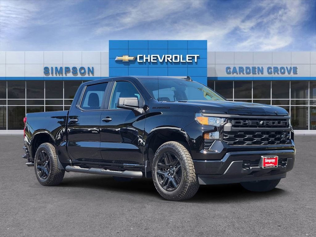 2026 Chevrolet Silverado 1500 Custom Crew Cab Short Box's photo
