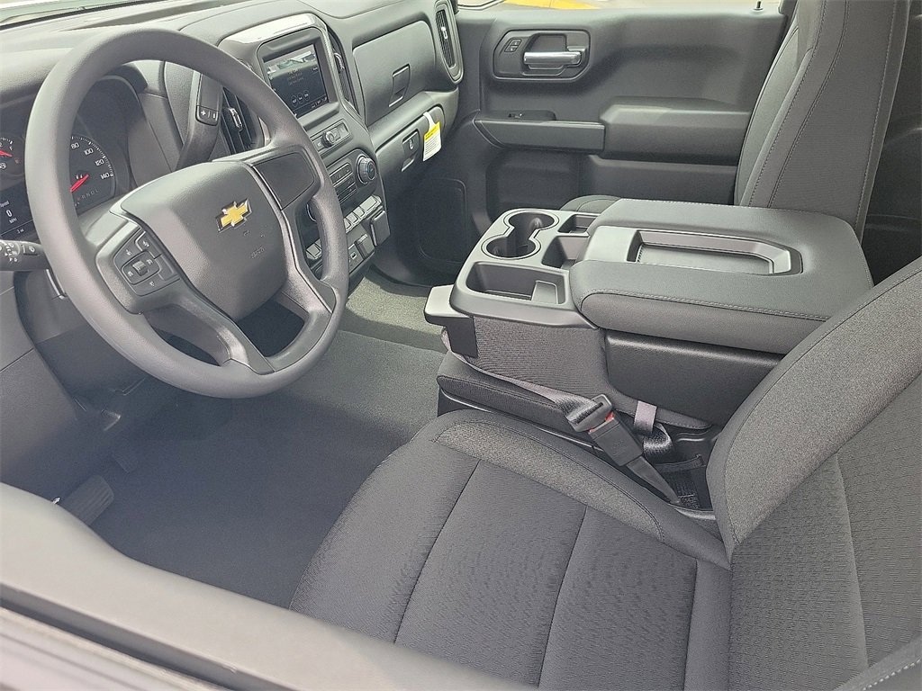 New 2026 Chevrolet Silverado 1500 Custom Truck