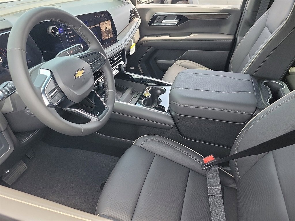 New 2025 Chevrolet Suburban Premier SUV