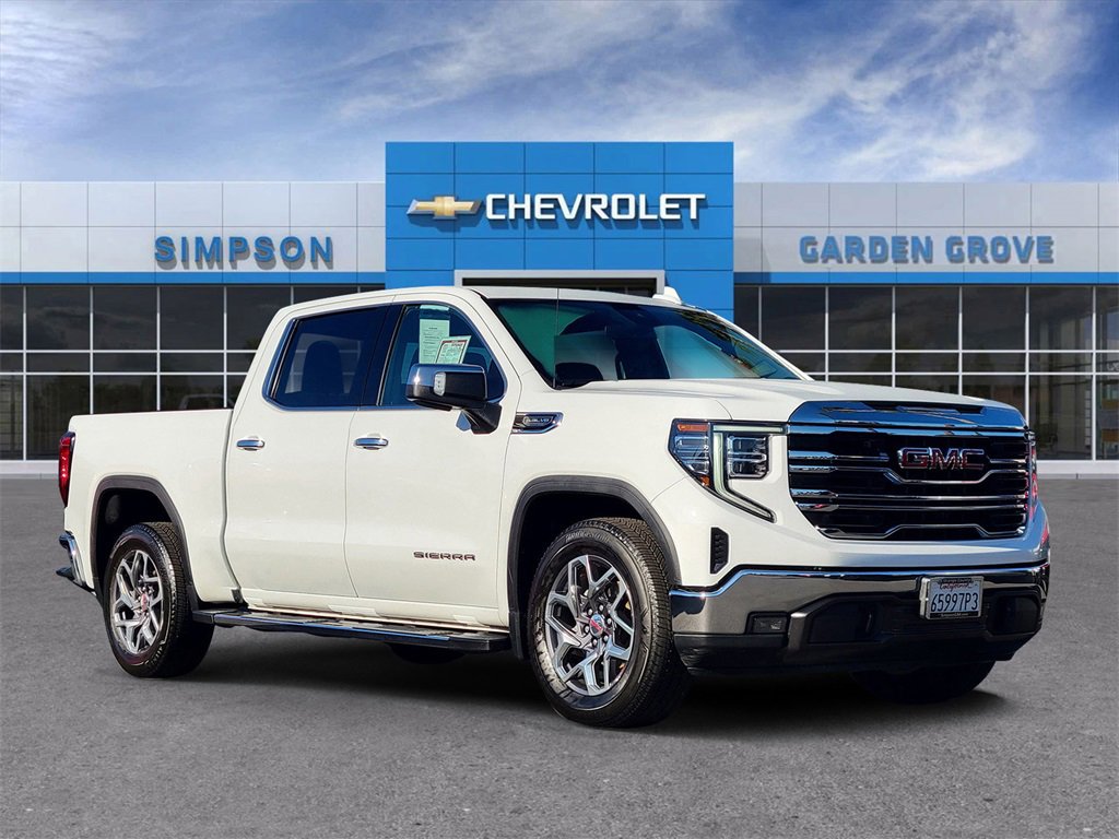 2022 GMC Sierra 1500 SLT's photo