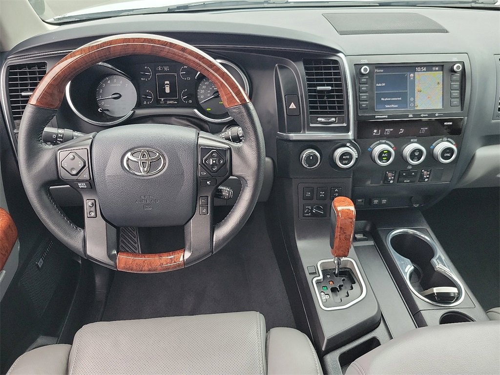 2020 Toyota Sequoia Platinum photo 4