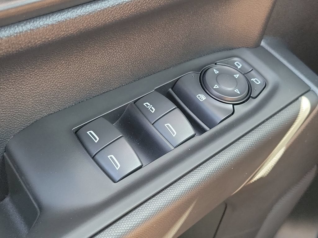 2026 Chevrolet Silverado 1500 Custom - Photo 13