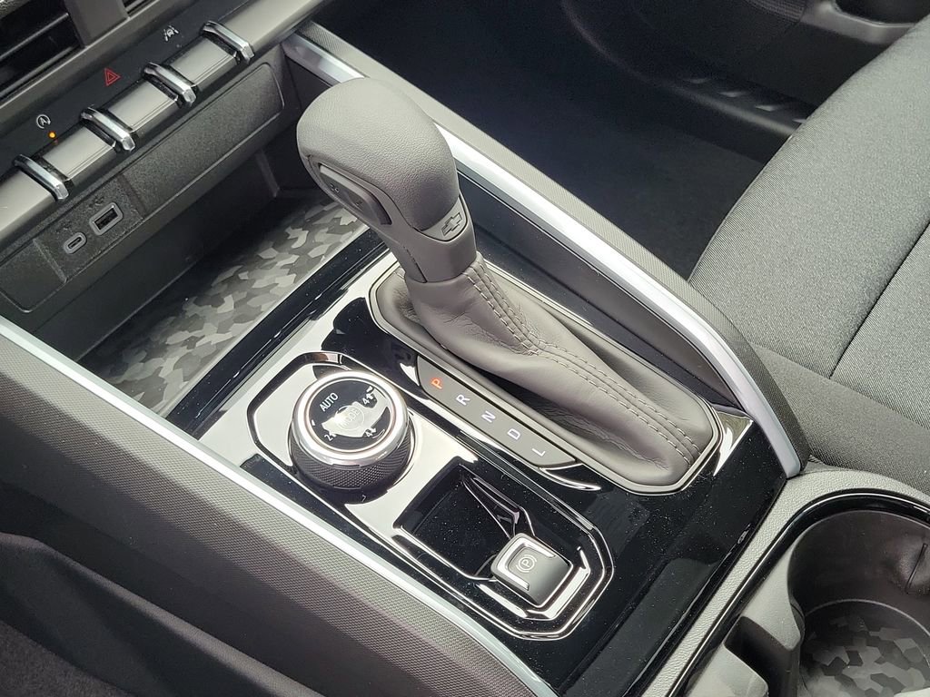 2026 Chevrolet Colorado Trail Boss - Photo 13
