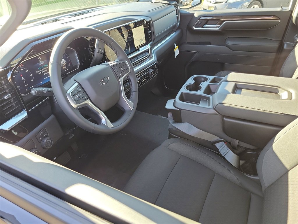 2026 Chevrolet Silverado 1500 RST photo 3