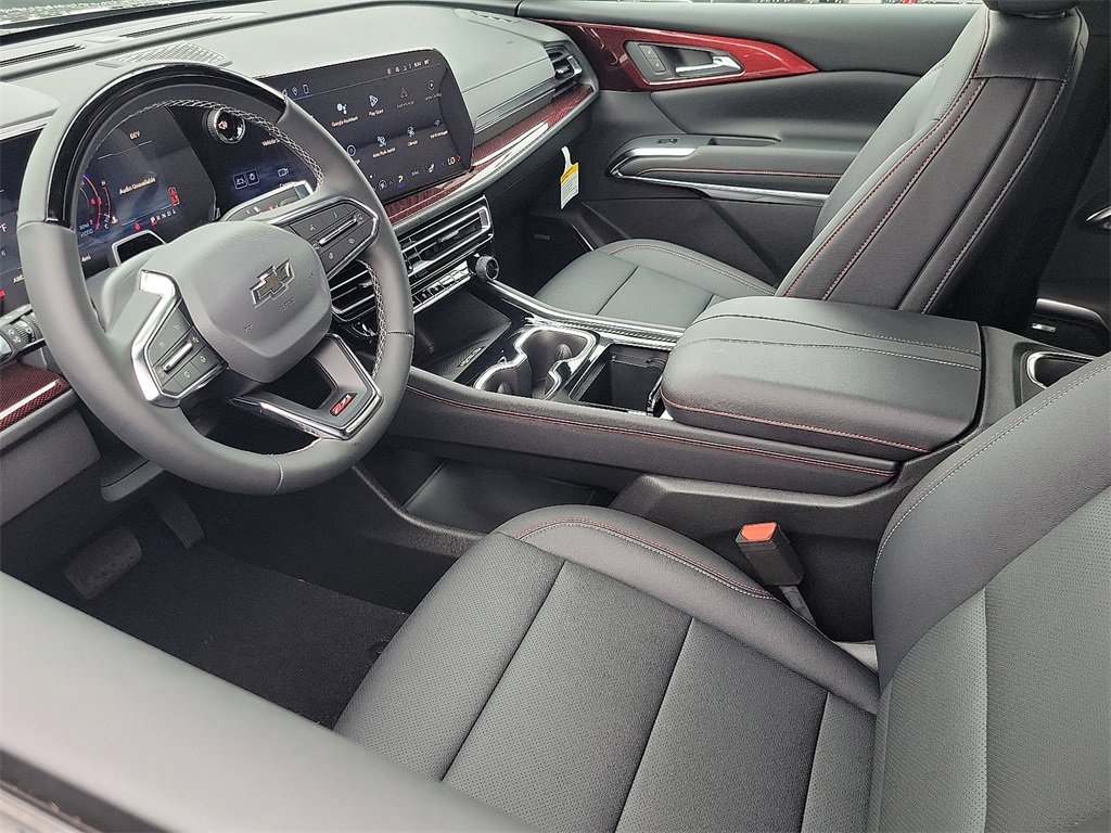 2026 Chevrolet Traverse Z71 photo 2