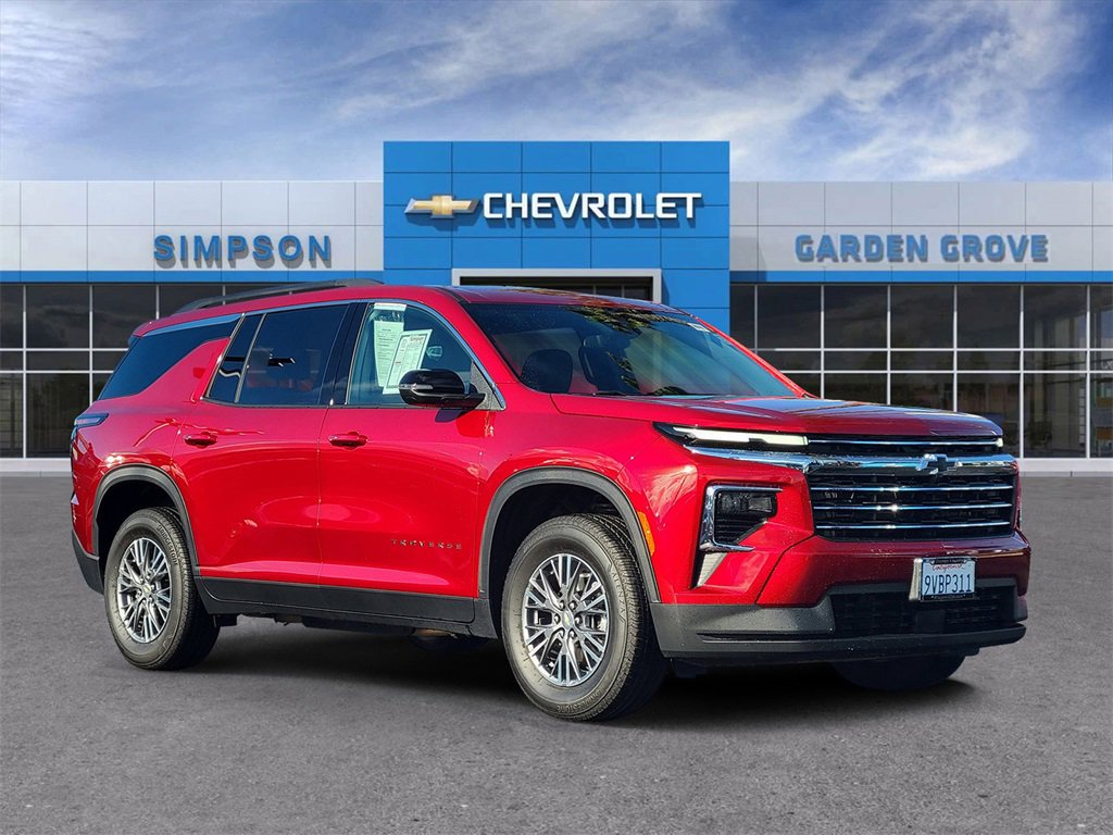 2025 Chevrolet Traverse LT's photo
