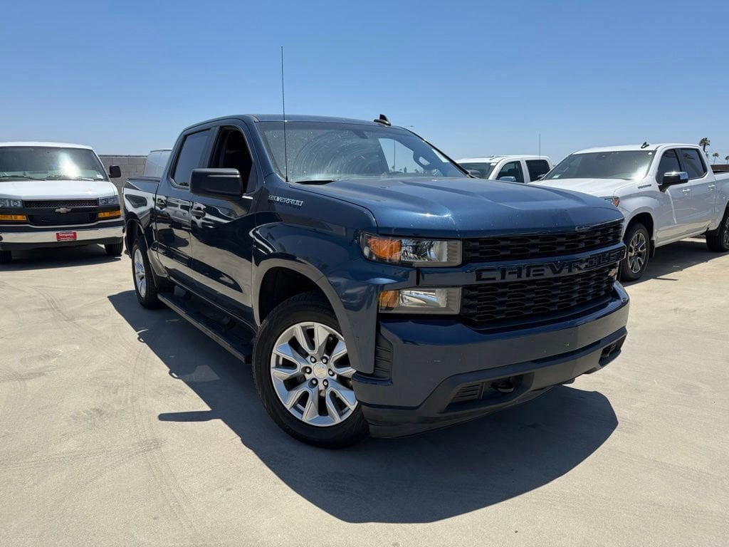 2021 Chevrolet Silverado 1500 Custom Crew Cab Short Box's photo