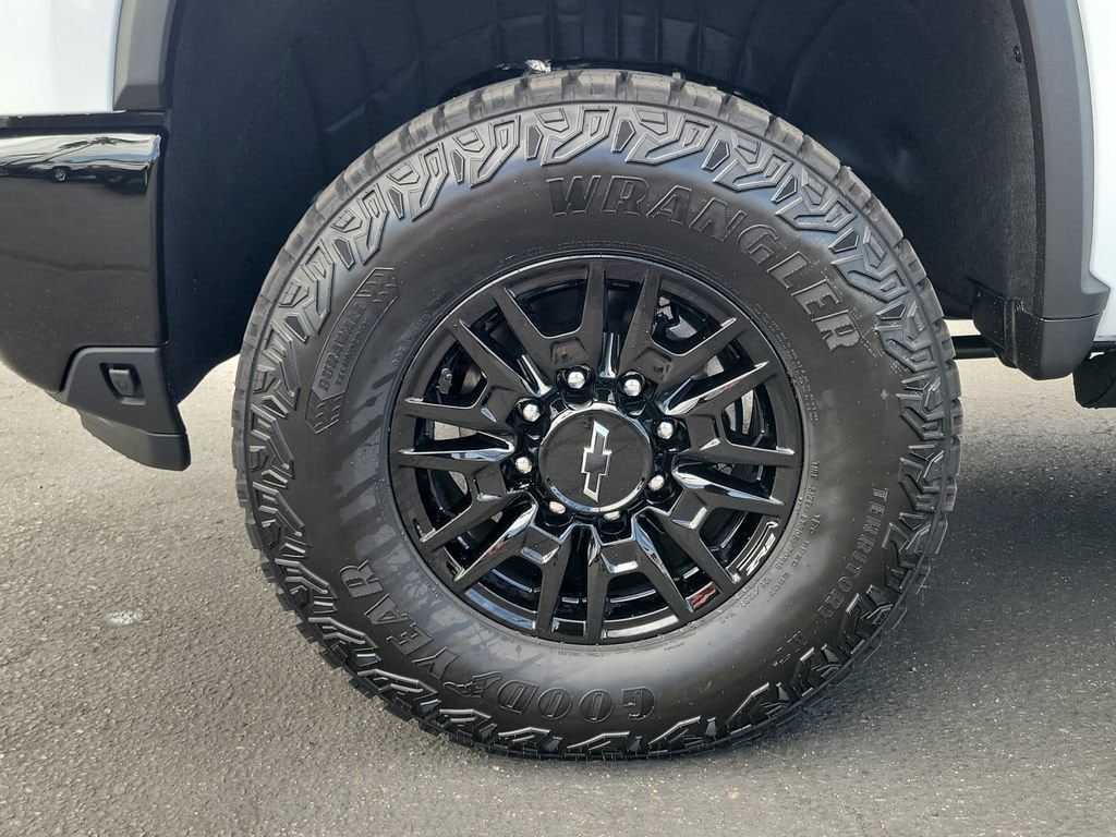 2026 Chevrolet Silverado 2500 HD ZR2 - Photo 31