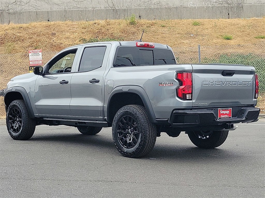 2026 Chevrolet Colorado Trail Boss photo 2