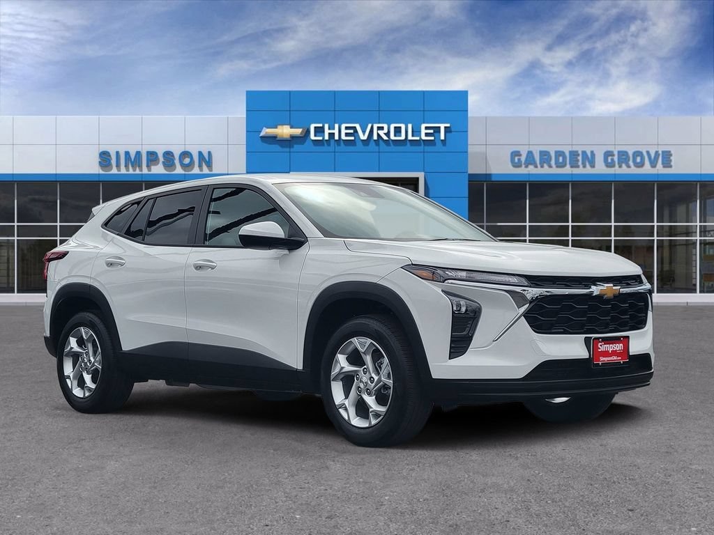 New 2026 Chevrolet Trax LS SUV