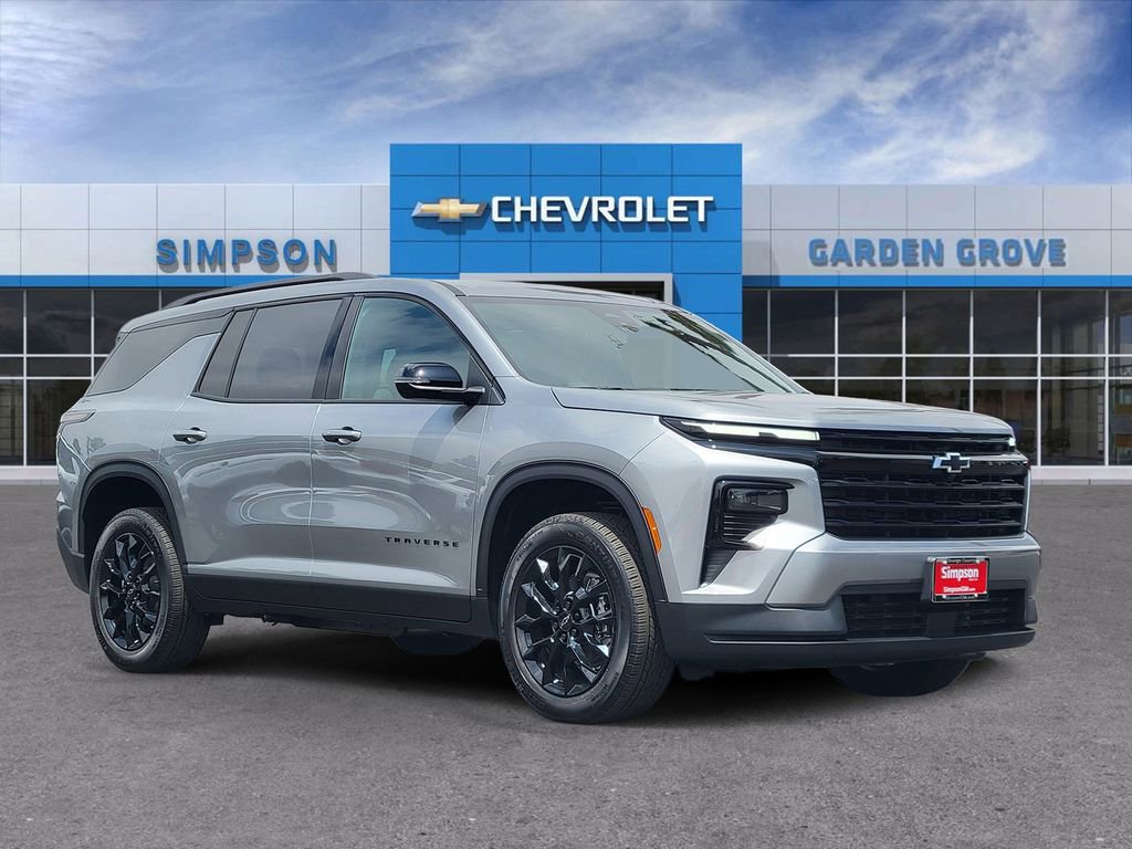 2026 Chevrolet Traverse FWD LT's photo