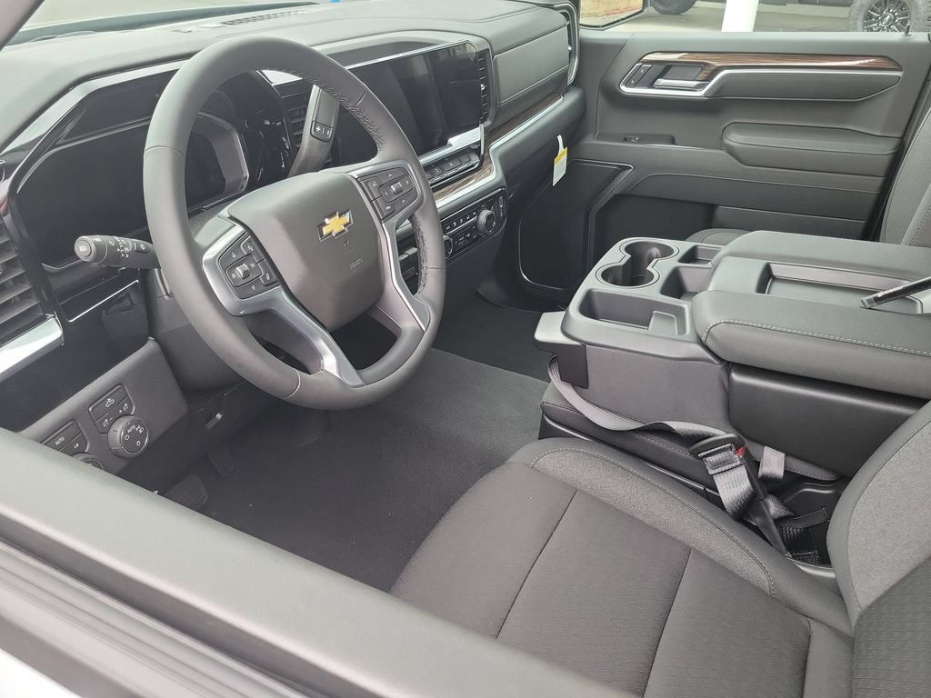 2026 Chevrolet Silverado 1500 LT - Photo 3