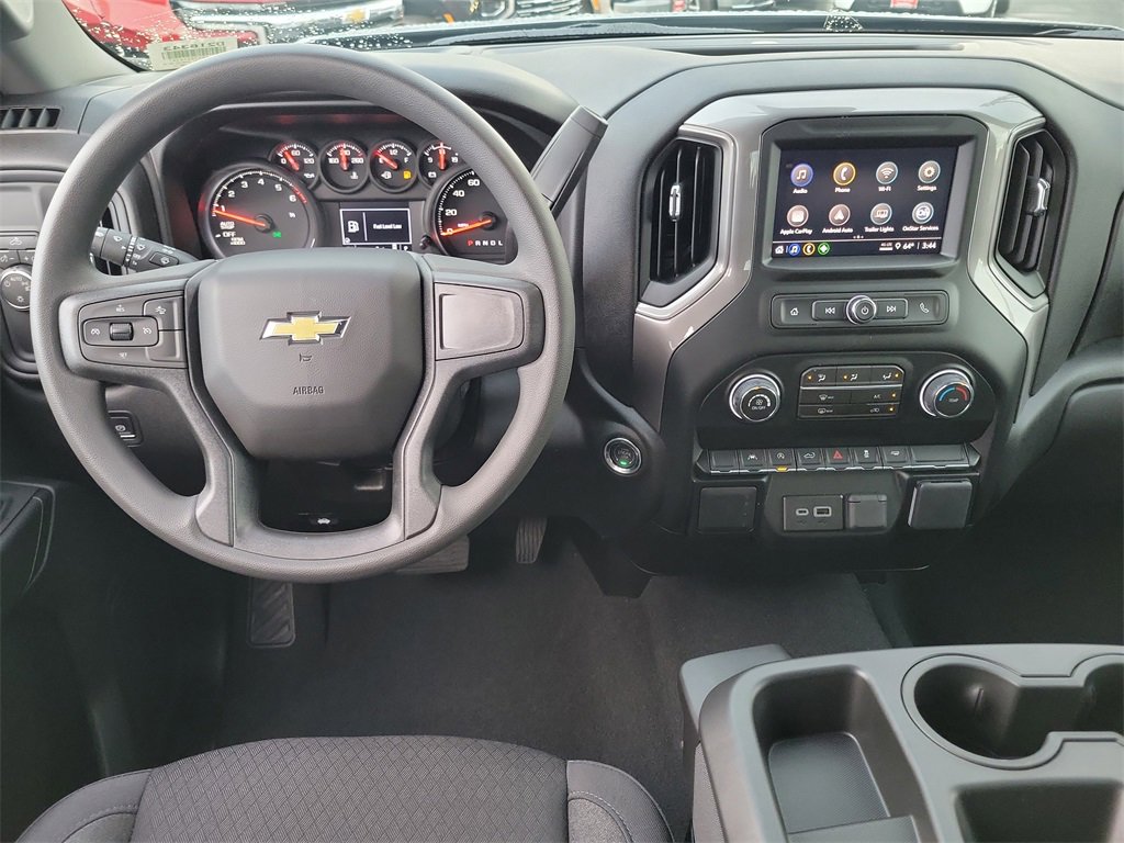 2026 Chevrolet Silverado 1500 Custom photo 3