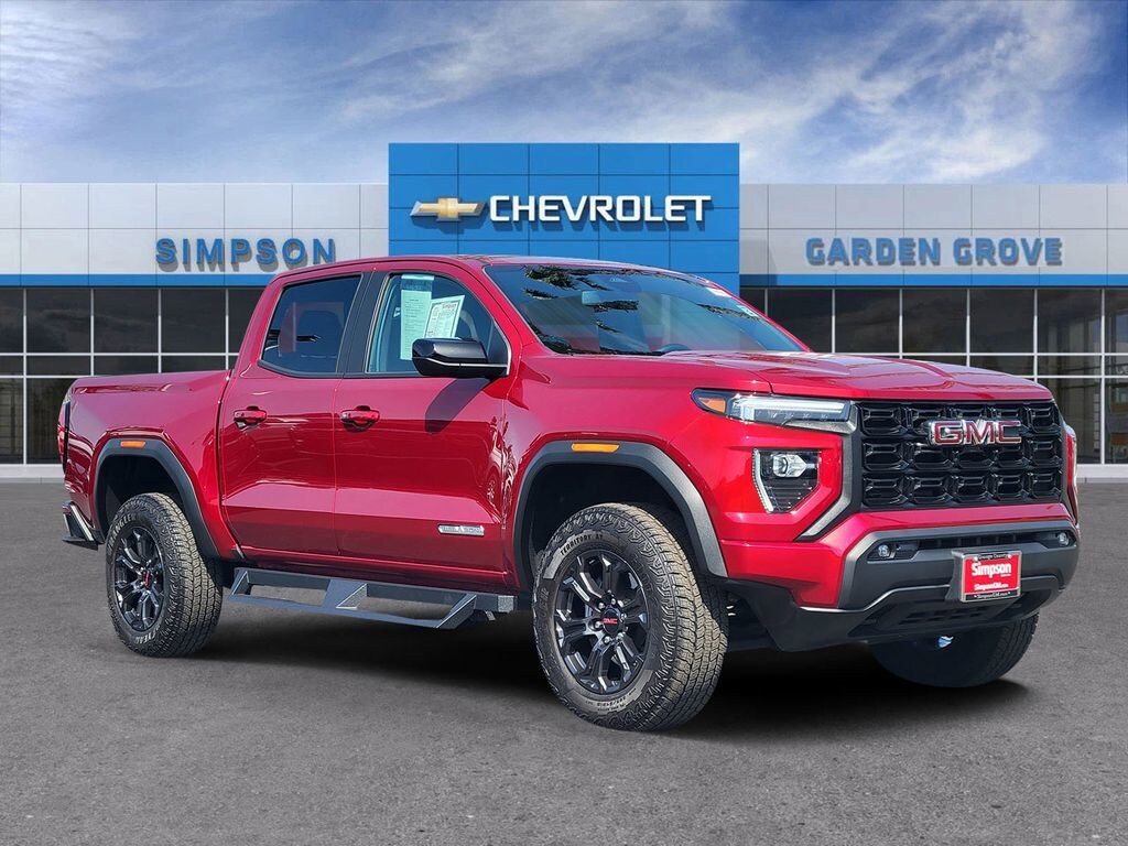 Used 2025 GMC Canyon Elevation Truck