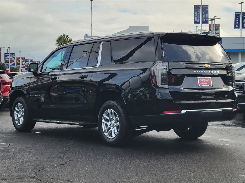 New 2026 Chevrolet Suburban LT SUV