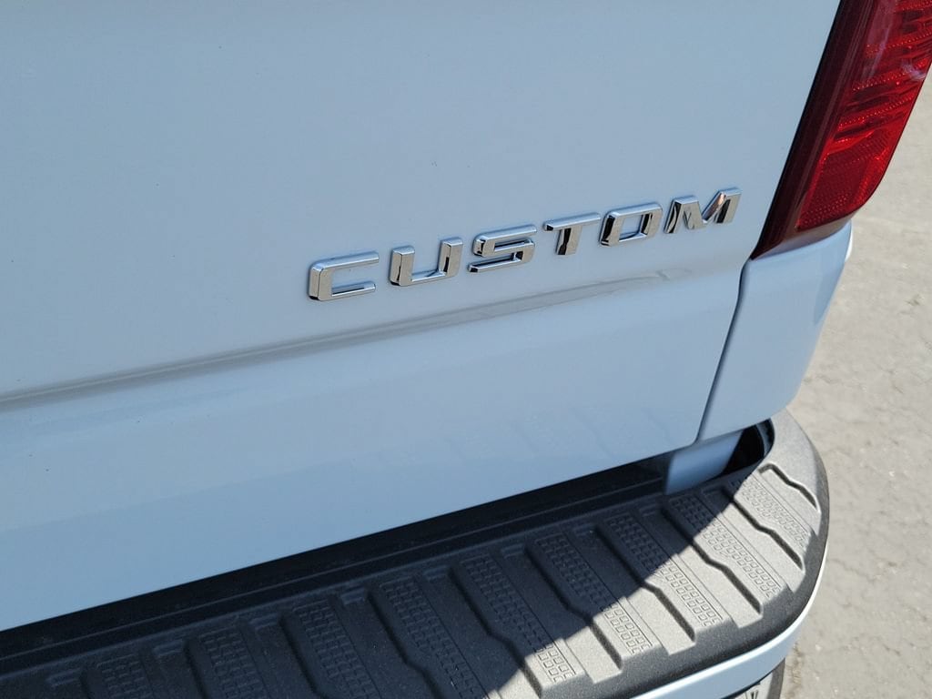 2026 Chevrolet Silverado 1500 Custom - Photo 21
