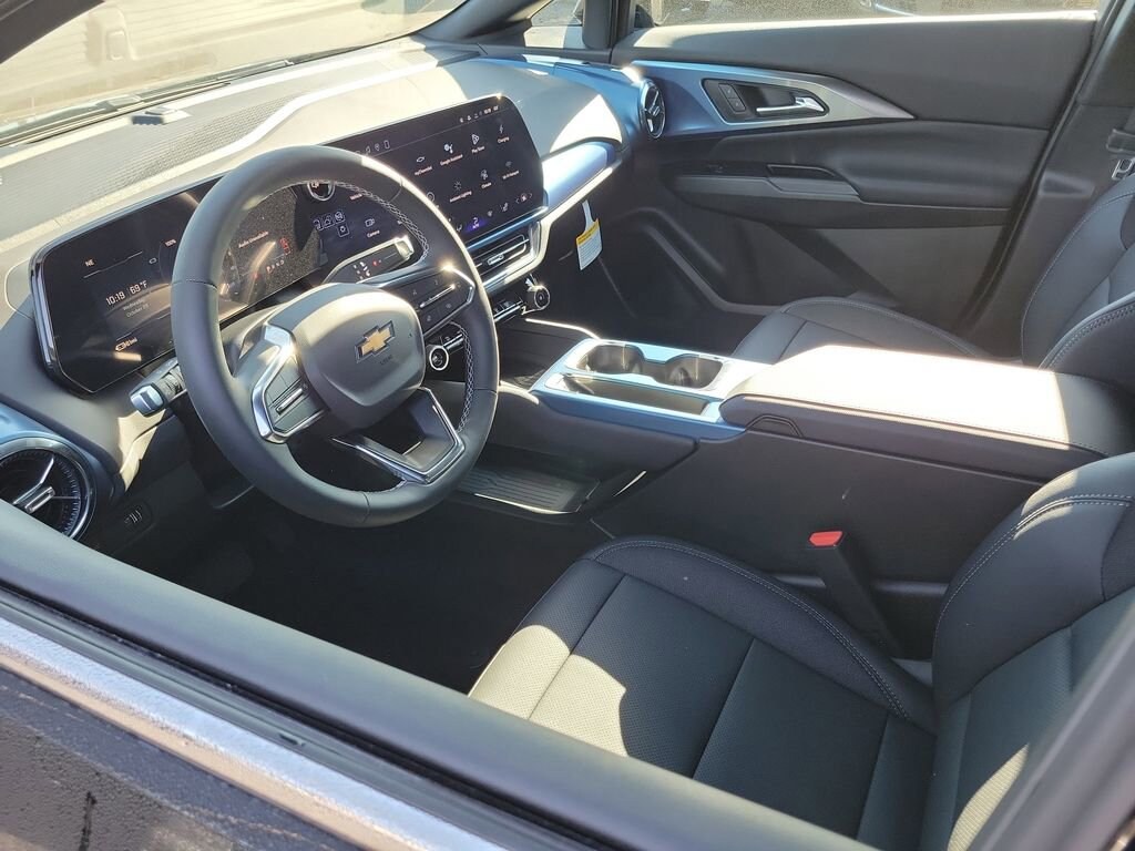 New 2026 Chevrolet Equinox EV LT SUV