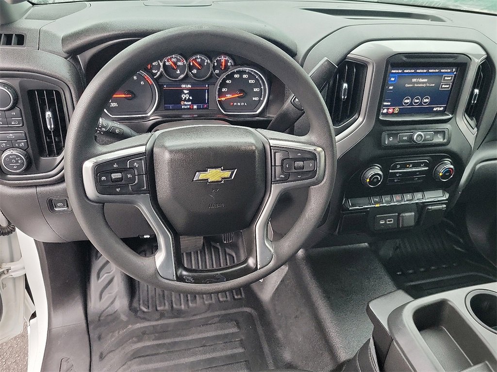 2021 Chevrolet Silverado 1500 photo 3