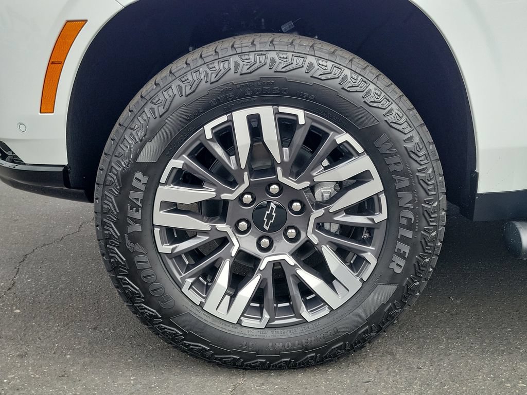 2026 Chevrolet Suburban Z71 - Photo 27