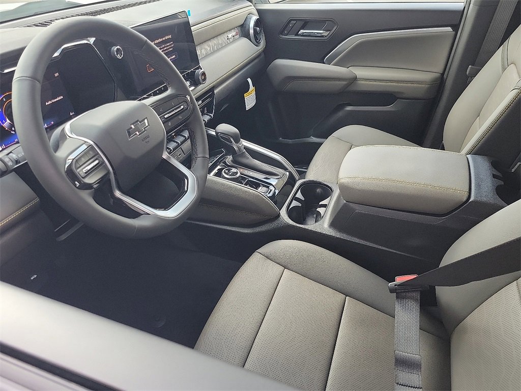 2026 Chevrolet Colorado ZR2 photo 3