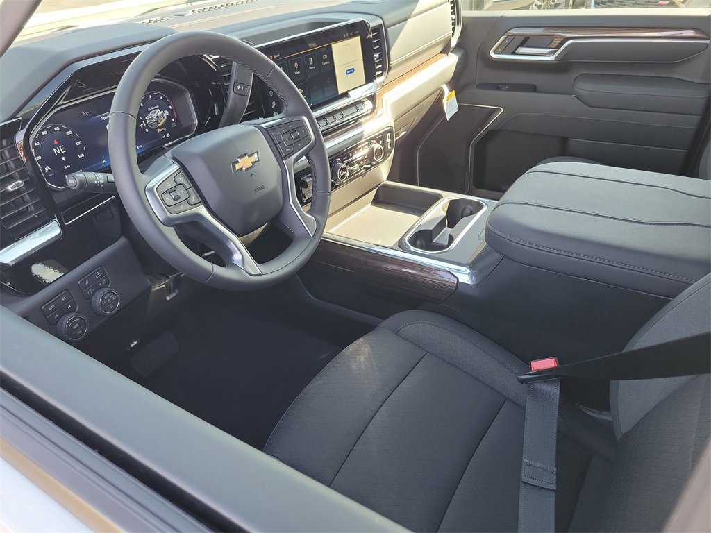 2026 Chevrolet Silverado 2500HD LT photo 3