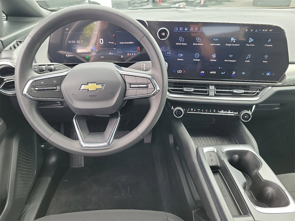 2026 Chevrolet Equinox EV 1LT photo 4