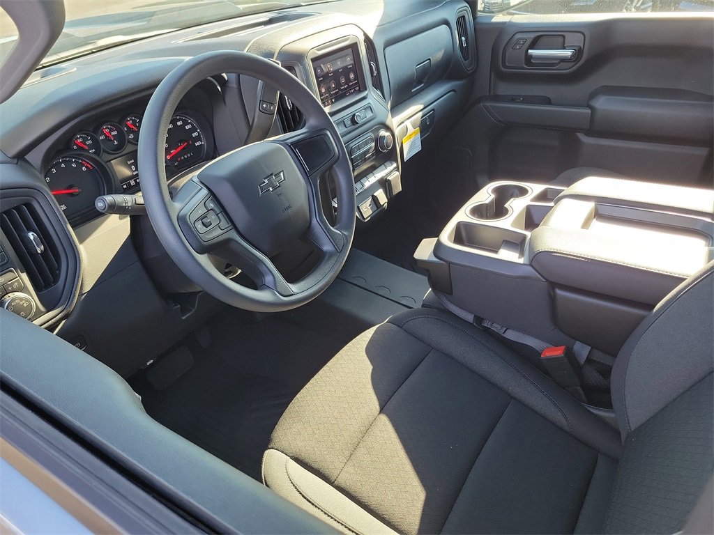 2026 Chevrolet Silverado 1500 Custom Trail Boss photo 3