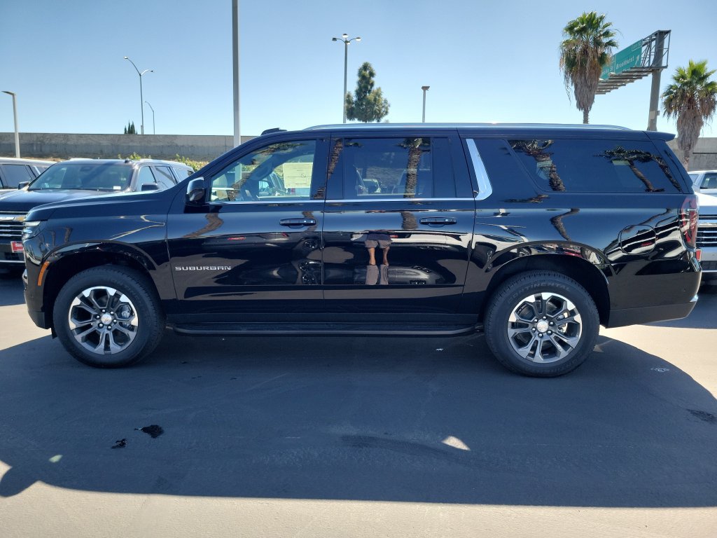 2027 Chevrolet Suburban LS - Photo 25