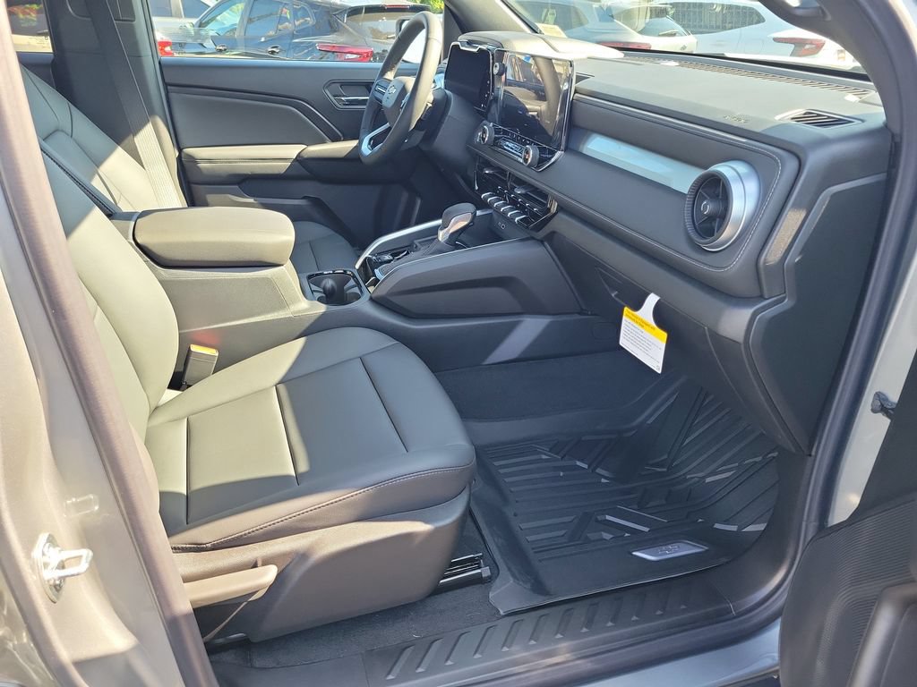 2026 Chevrolet Colorado LT - Photo 14