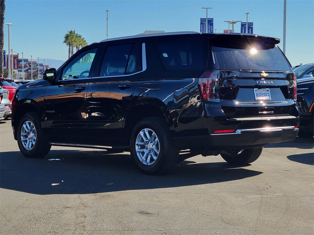 2025 Chevrolet Tahoe LS photo 2