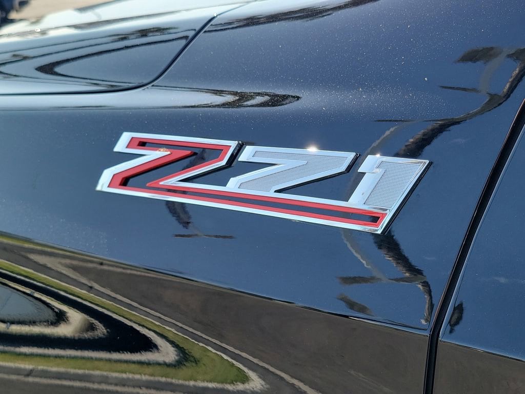2026 Chevrolet Suburban Z71 - Photo 25