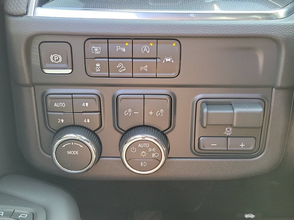 2026 Chevrolet Tahoe RST - Photo 13