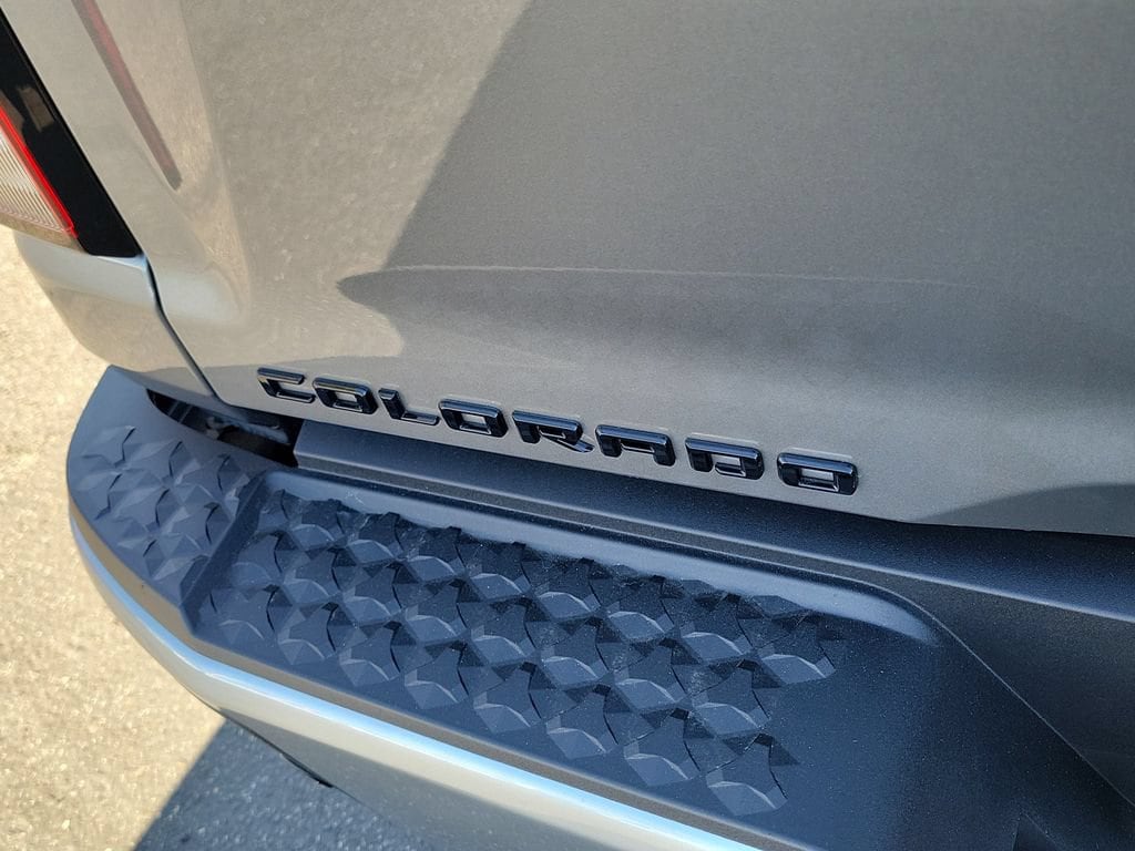 2026 Chevrolet Colorado LT - Photo 19