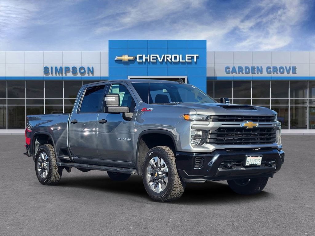 2024 Chevrolet Silverado HD Custom 4WD Crew Cab Standard Box's photo