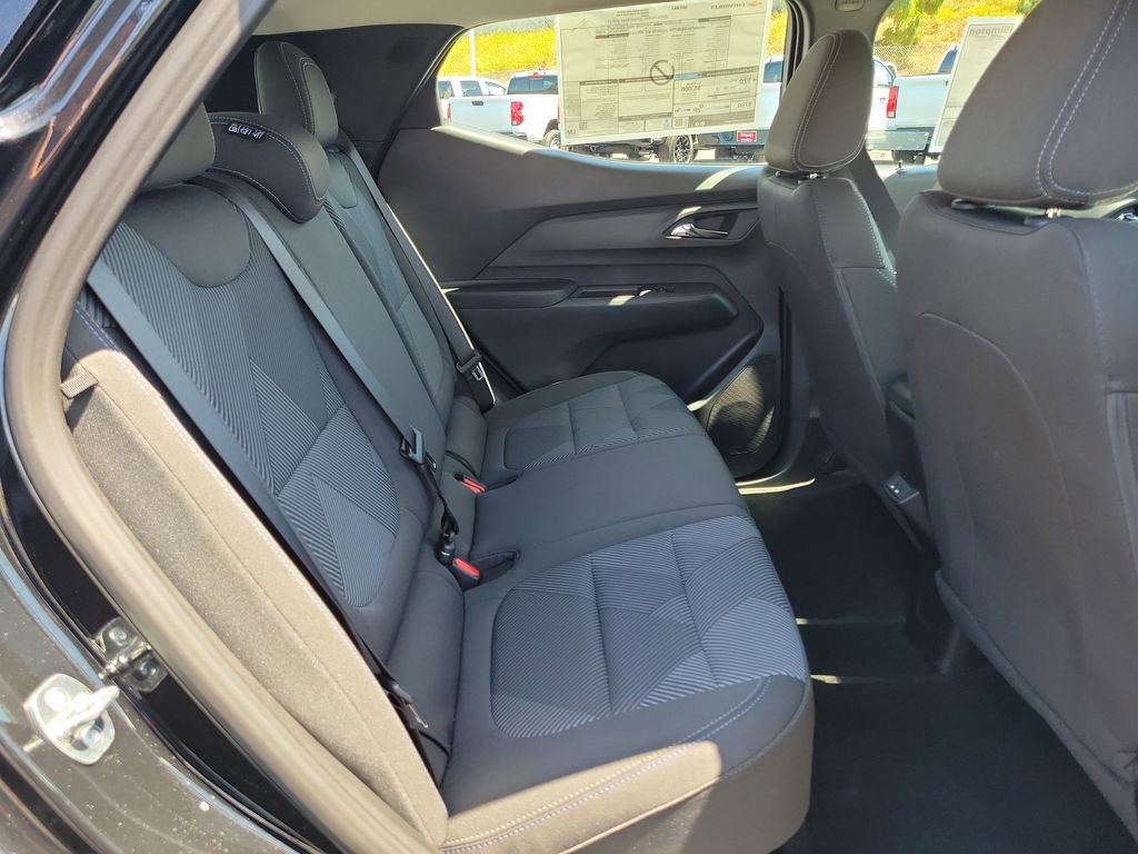 2027 Chevrolet Bolt LT - Photo 17
