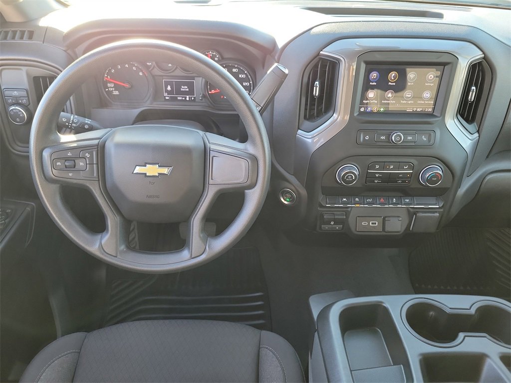 2025 Chevrolet Silverado 1500 Custom photo 4