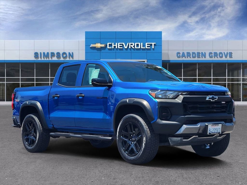 2023 Chevrolet Colorado 4WD Trail Boss Crew Cab Short Box's photo