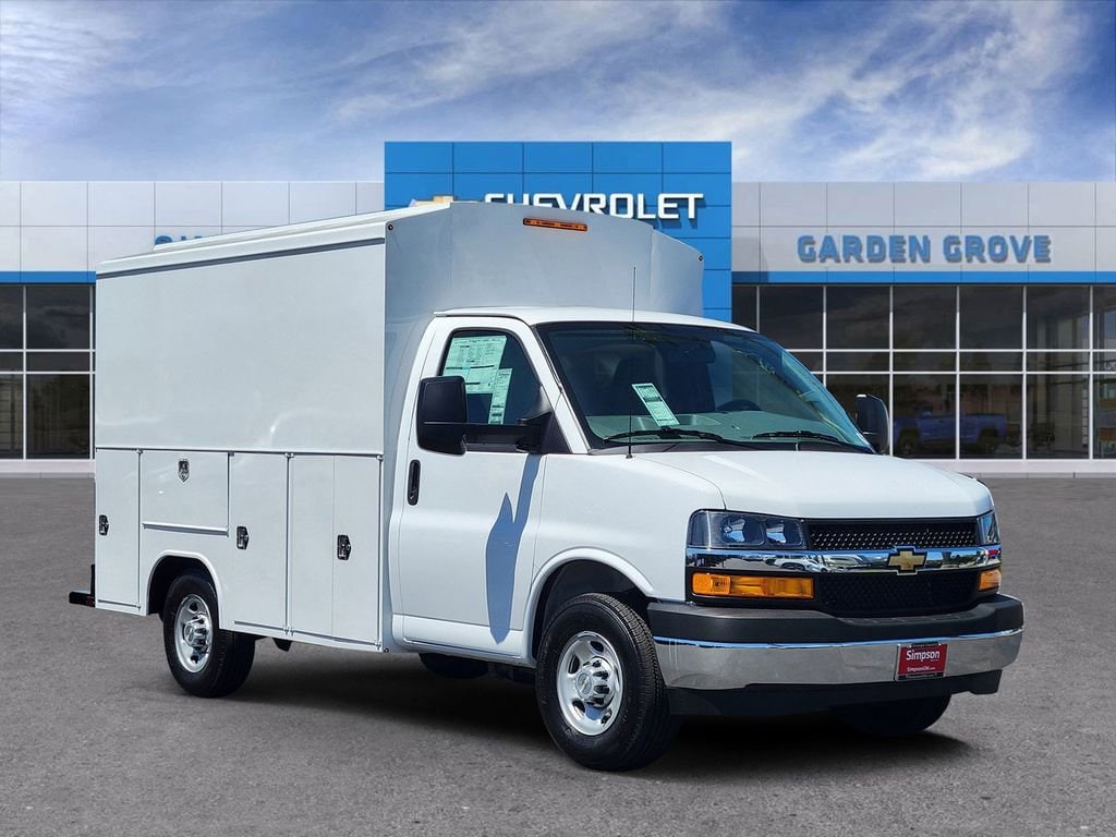 2026 Chevrolet Express 3500 139" WB's photo