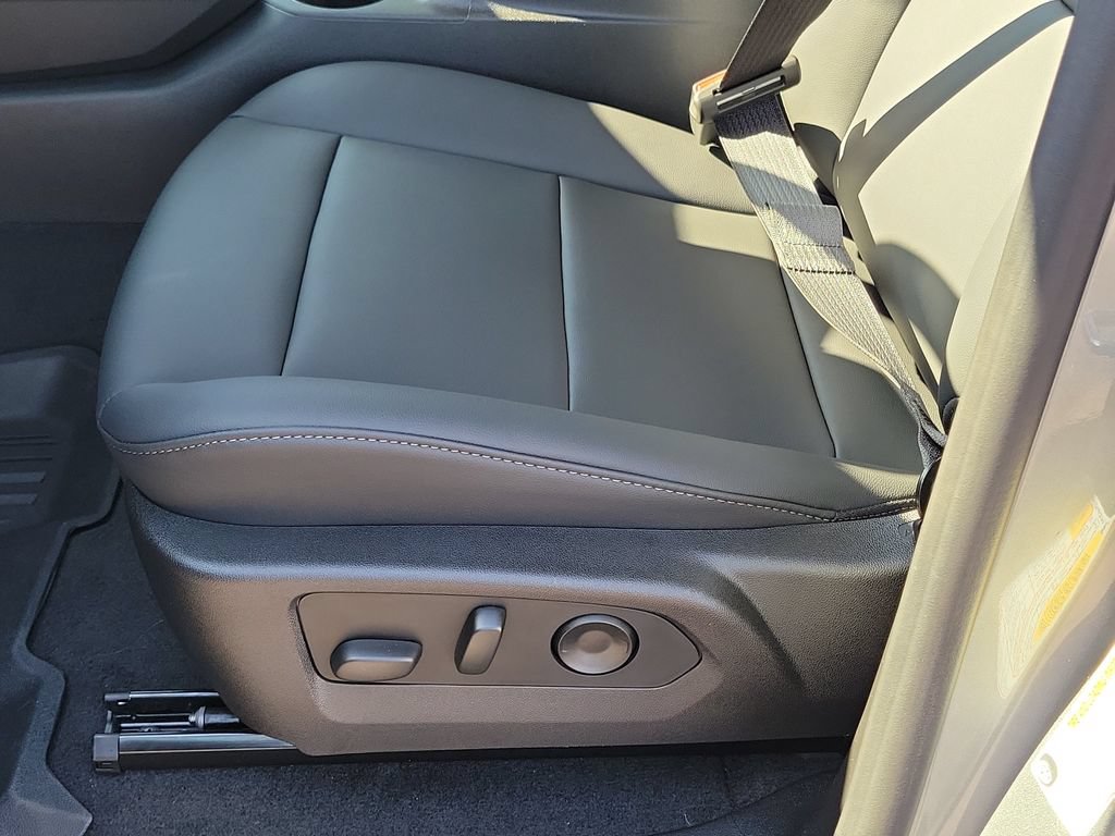 2026 Chevrolet Colorado LT - Photo 13