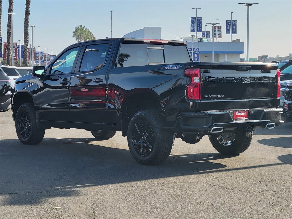 2026 Chevrolet Silverado 1500 LT Trail Boss photo 2
